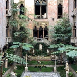 Meet your Posher, Lyd